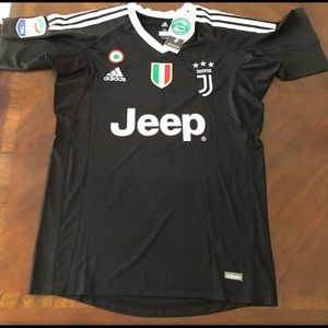 Juventus Buffon Jersey - BNWT - Size: Medium